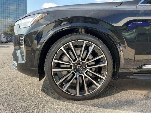 2026 Volvo XC90 B6 Plus 6-Seater