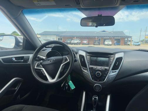 2015 Hyundai Veloster Base