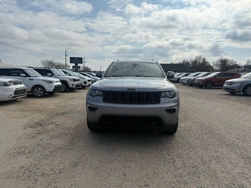 2017 Jeep Cherokee Sport
