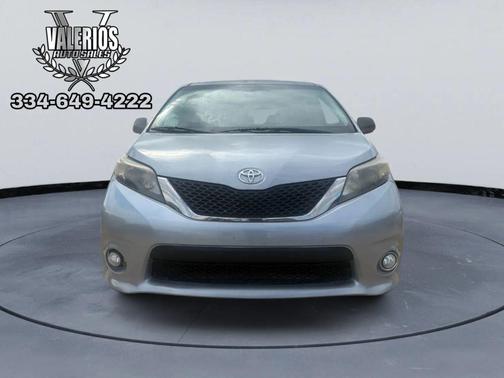 2014 Toyota Sienna XLE