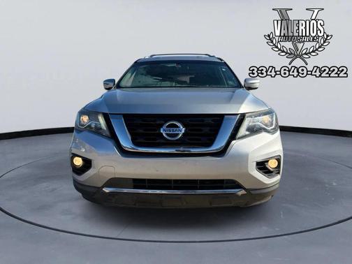 2017 Nissan Pathfinder SV