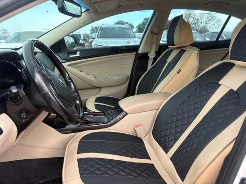 2014 Kia Cadenza Premium