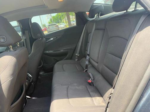 2020 Chevrolet Malibu FWD LT