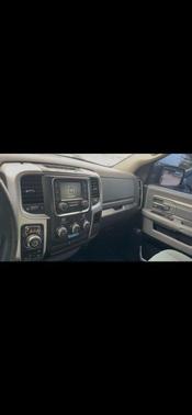 Granite Crystal Metallic Clearcoat 2019 RAM 1500 SLT