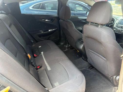 2017 Chevrolet Malibu 1LS