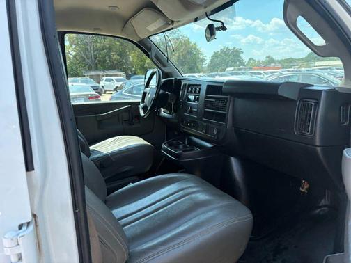 2020 Chevrolet Express 2500 RWD 2500 Regular Wheelbase WT