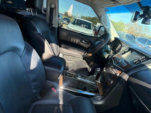 2017 INFINITI QX80 Base