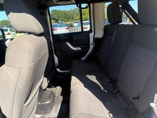 2011 Jeep Wrangler Unlimited Sahara