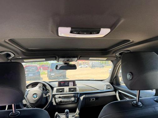 2018 BMW 330 xDrive