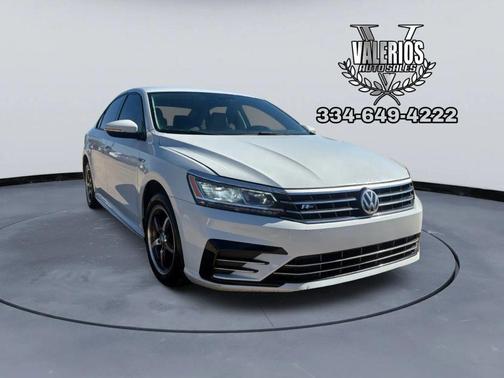 2018 Volkswagen Passat 2.0T R-Line