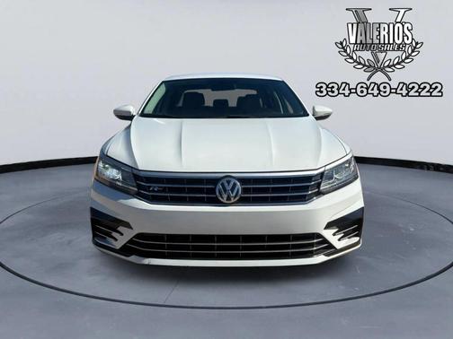 2018 Volkswagen Passat 2.0T R-Line