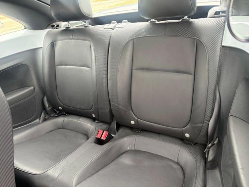 2017 Volkswagen Beetle 1.8T SE