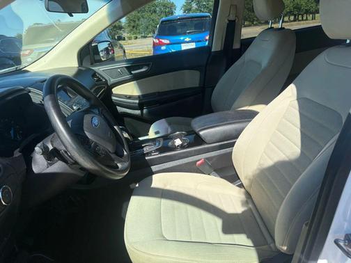 2018 Ford Edge SE