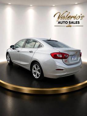 Silver Ice Metallic 2017 Chevrolet Cruze Premier