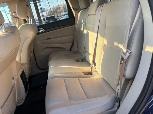 2017 Jeep Grand Cherokee Laredo