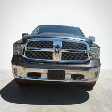 Granite Crystal Metallic Clearcoat 2018 RAM 1500 Lone Star