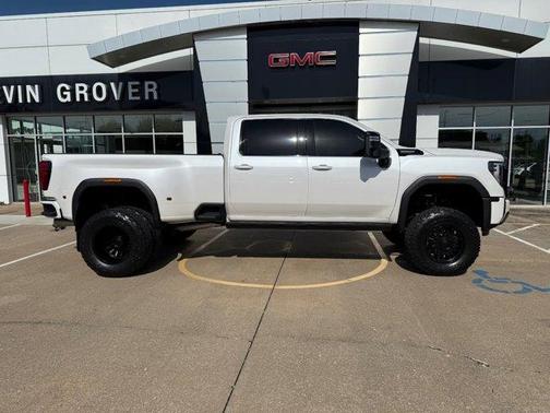 2025 GMC Sierra 3500 Denali Ultimate