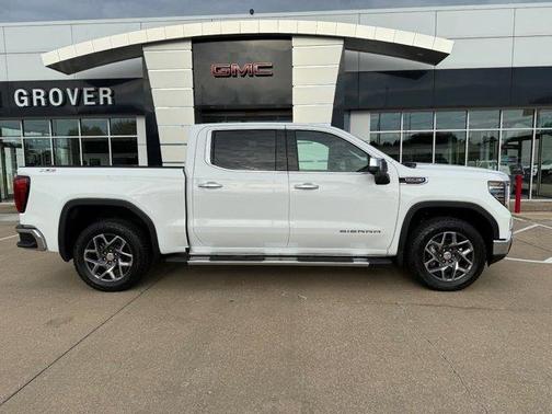 2025 GMC Sierra 1500 SLT