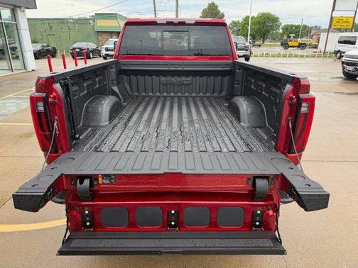 2025 GMC Sierra 2500 SLT