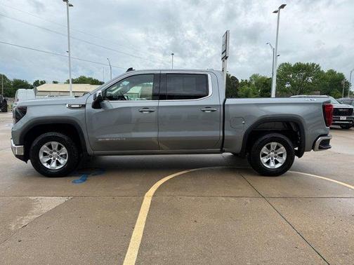 2024 GMC Sierra 1500 SLE