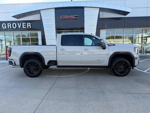 2026 GMC Sierra 2500 AT4