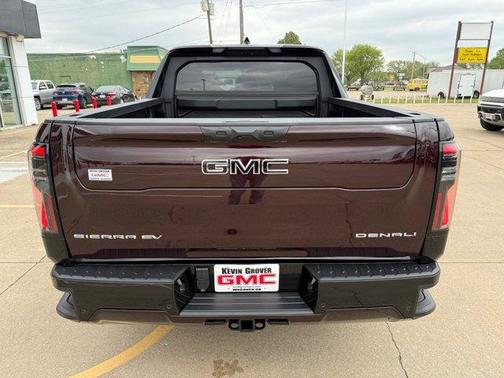 2025 GMC Sierra EV Denali