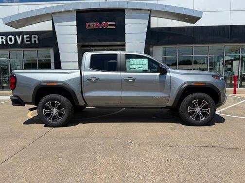 2025 GMC Canyon AT4