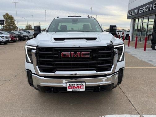 2026 GMC Sierra 3500 Pro