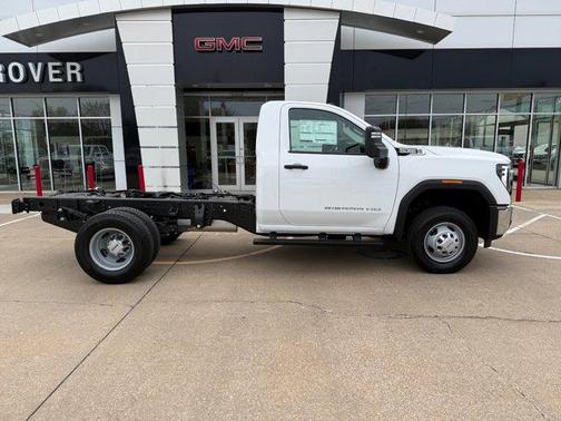 2026 GMC Sierra 3500 Pro