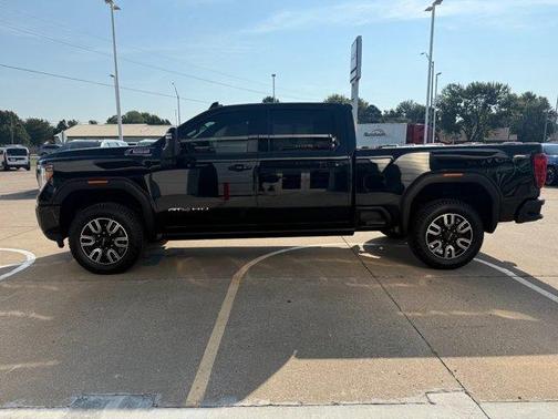 2021 GMC Sierra 2500 AT4