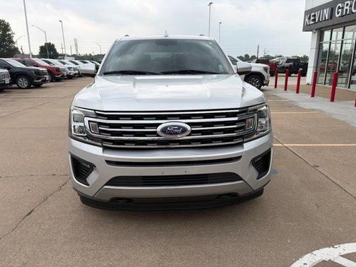 Silver 2019 Ford Expedition Max XLT
