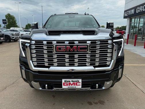 2025 GMC Sierra 2500 Denali