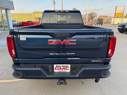 2022 GMC Sierra 2500 AT4