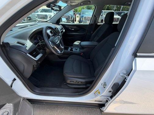 White 2023 GMC Terrain SLE