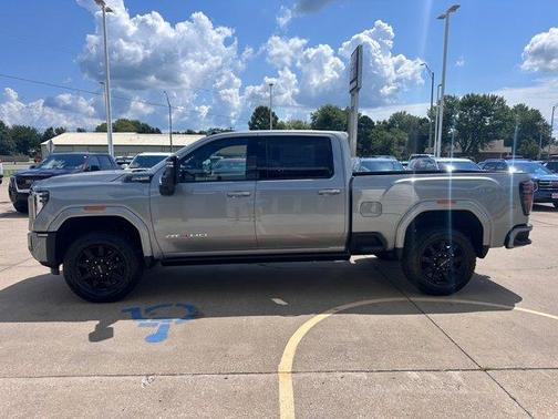 2025 GMC Sierra 2500 AT4