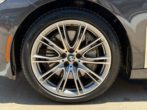 2021 BMW 750 i xDrive