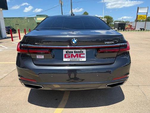 2021 BMW 750 i xDrive