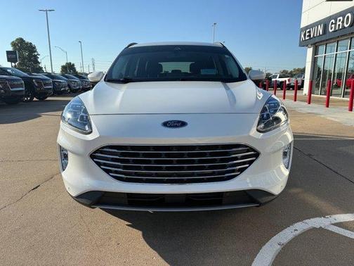2022 Ford Escape Titanium