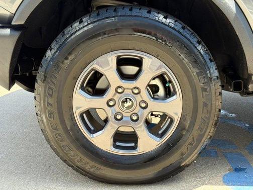 2023 Ford Bronco Base