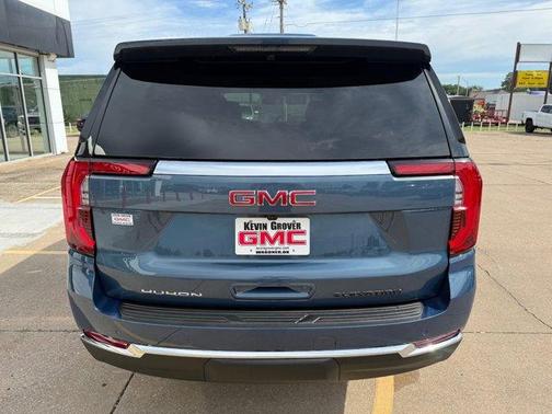 2025 GMC Yukon Elevation