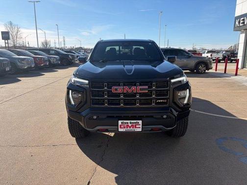 2023 GMC Canyon AT4