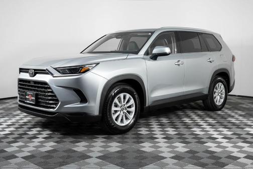2025 Toyota Grand Highlander XLE