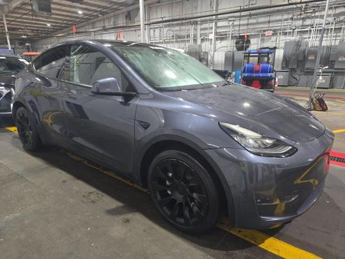2022 Tesla Model Y Long Range