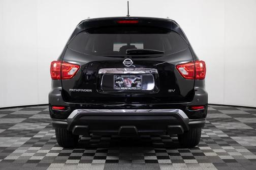 2017 Nissan Pathfinder SV