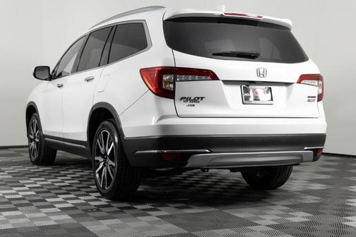 2022 Honda Pilot Touring 7-Passenger