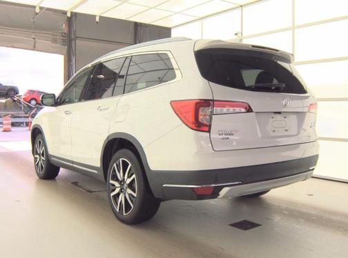 2022 Honda Pilot Touring 7-Passenger