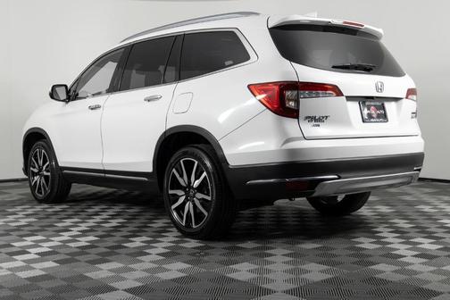 2022 Honda Pilot Touring 7-Passenger