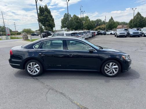 2018 Volkswagen Passat 2.0T SE