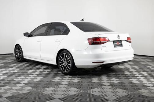 2016 Volkswagen Jetta 1.8T Sport