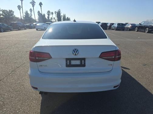 2016 Volkswagen Jetta 1.8T Sport